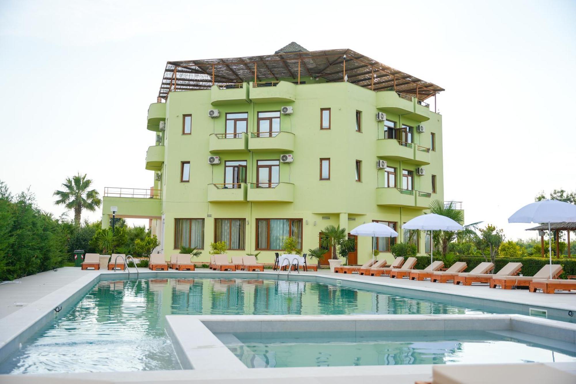 Hotel Paradise Laguna Vain *