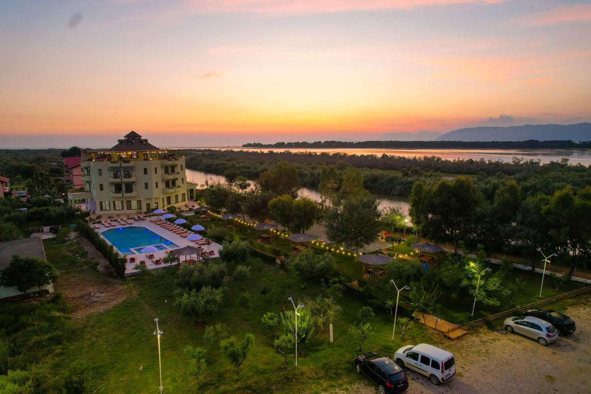 Hotel Paradise Laguna Vain *